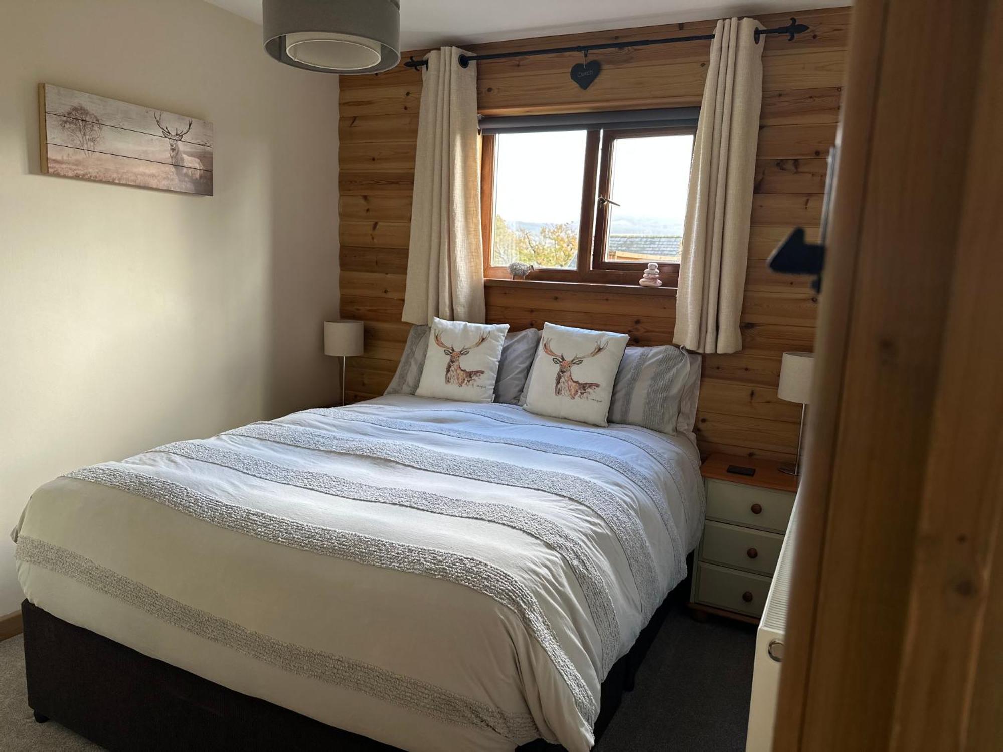 Swansea Log Cabin Pontardawe Eksteriør billede